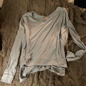 Hollister top (loose)